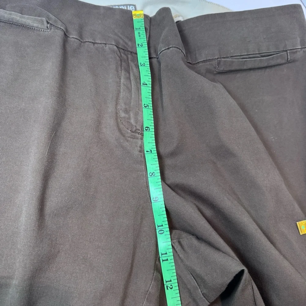Avenue Brown Women's Capris, Size 16 - Picture 6 of 11